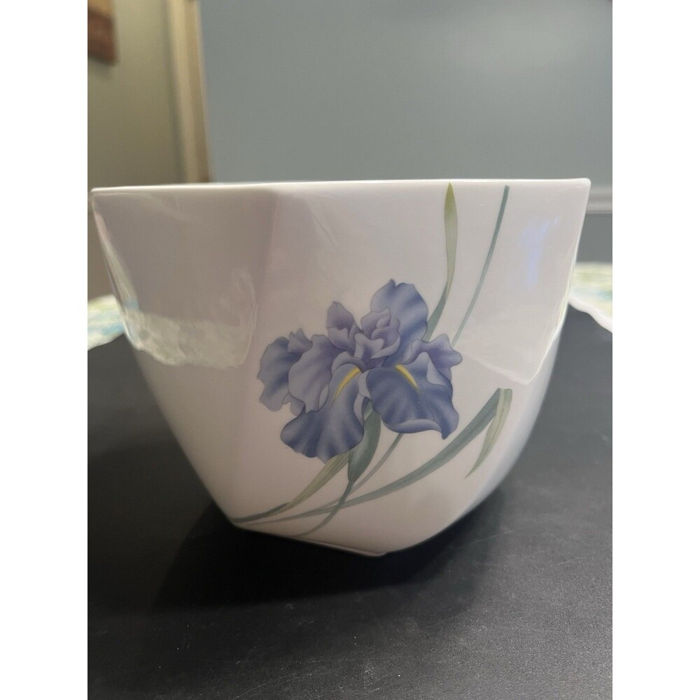 Christopher Stuart Bone China Blue Iris Planter Bowl
